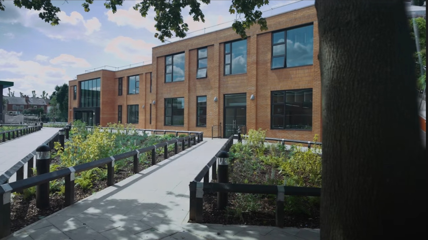 Etone College - Nuneaton